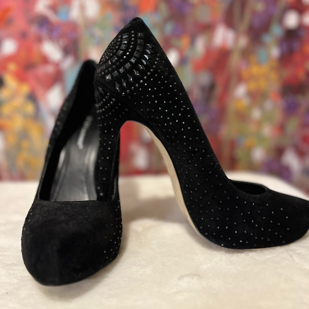 “BCBGENERATION” PRISM BLACK STUDDED PLATFORM HEELS - 9